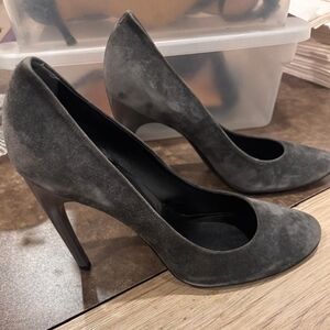 Roger Vivier Paris | Suede Leather Women's Heels